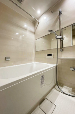 浴室　バスルーム／新規交換済、1116サイズ、浴室乾燥暖房・追焚機能付