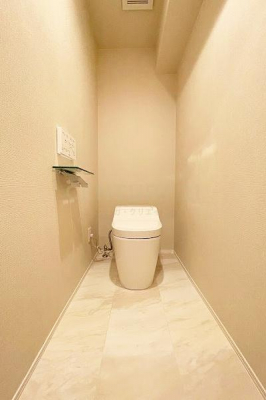 トイレ　トイレ／新規交換済、タンクレストイレ