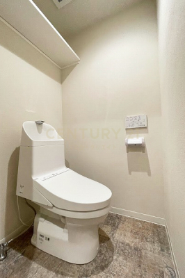 トイレ　温水洗浄便座付きトイレ、新規交換済みです
