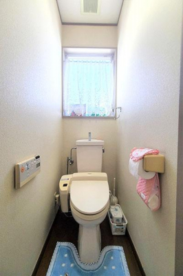 トイレ　トイレ／温水洗浄機能付