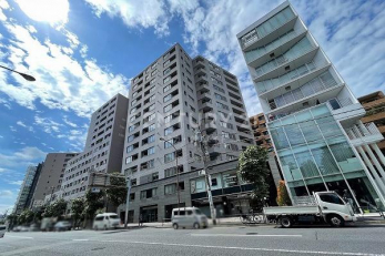 その他現地　建物外観（2023.9撮影）／豊田通商分譲マンション「アクシア」シリーズです。